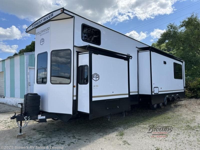 New 2025 Forest River Wildwood Grand Lodge 44VIEW available in Guttenberg, Iowa