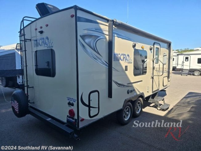 2018 Flagstaff Micro Lite 23FBKS by Forest River from Southland RV in Savannah, Georgia