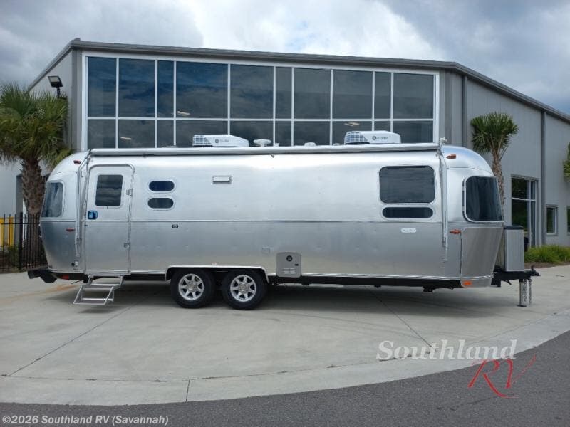 New 2025 Airstream Flying Cloud 27FBQ available in Savannah, Georgia