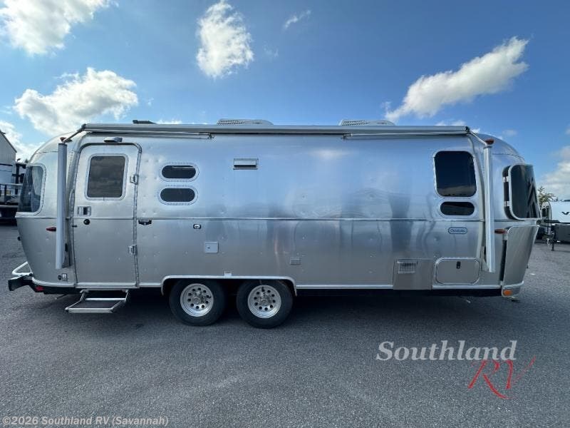 2020 Globetrotter 25FB by Airstream from Southland RV in Savannah, Georgia