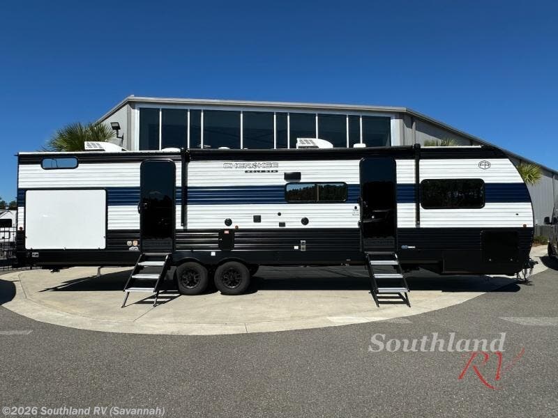 2026 Cherokee Wolf Den 301BH by Forest River from Southland RV in Savannah, Georgia