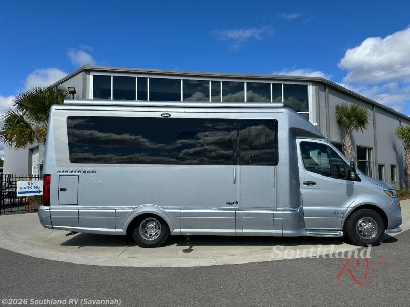 New 2026 Airstream Atlas Murphy Suite available in Savannah, Georgia