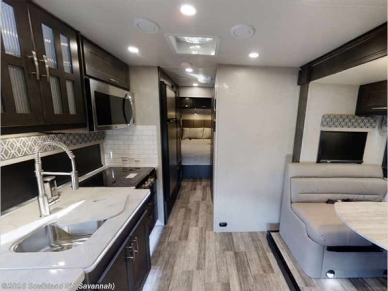 2022 Isata 5 28SS Xplorer Package by Dynamax Corp from Southland RV in Savannah, Georgia