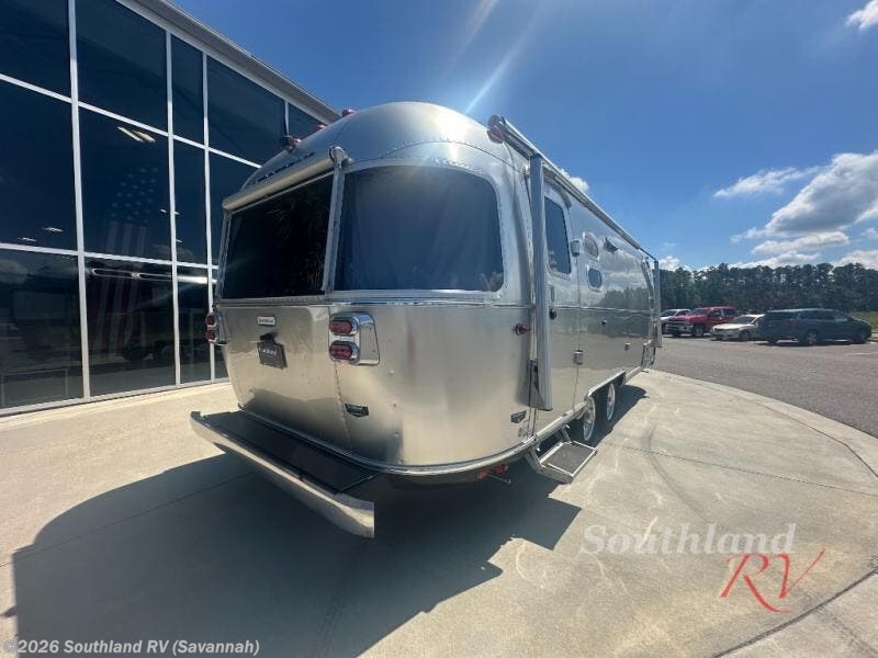Used 2023 Airstream International 25FB Twin available in Savannah, Georgia