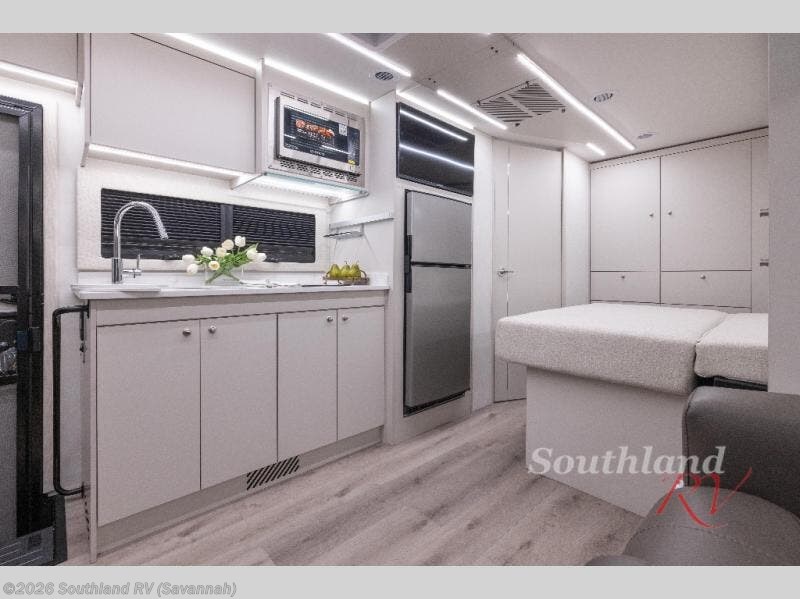 2027 Wayfarer 25 PW by Tiffin from Southland RV in Savannah, Georgia