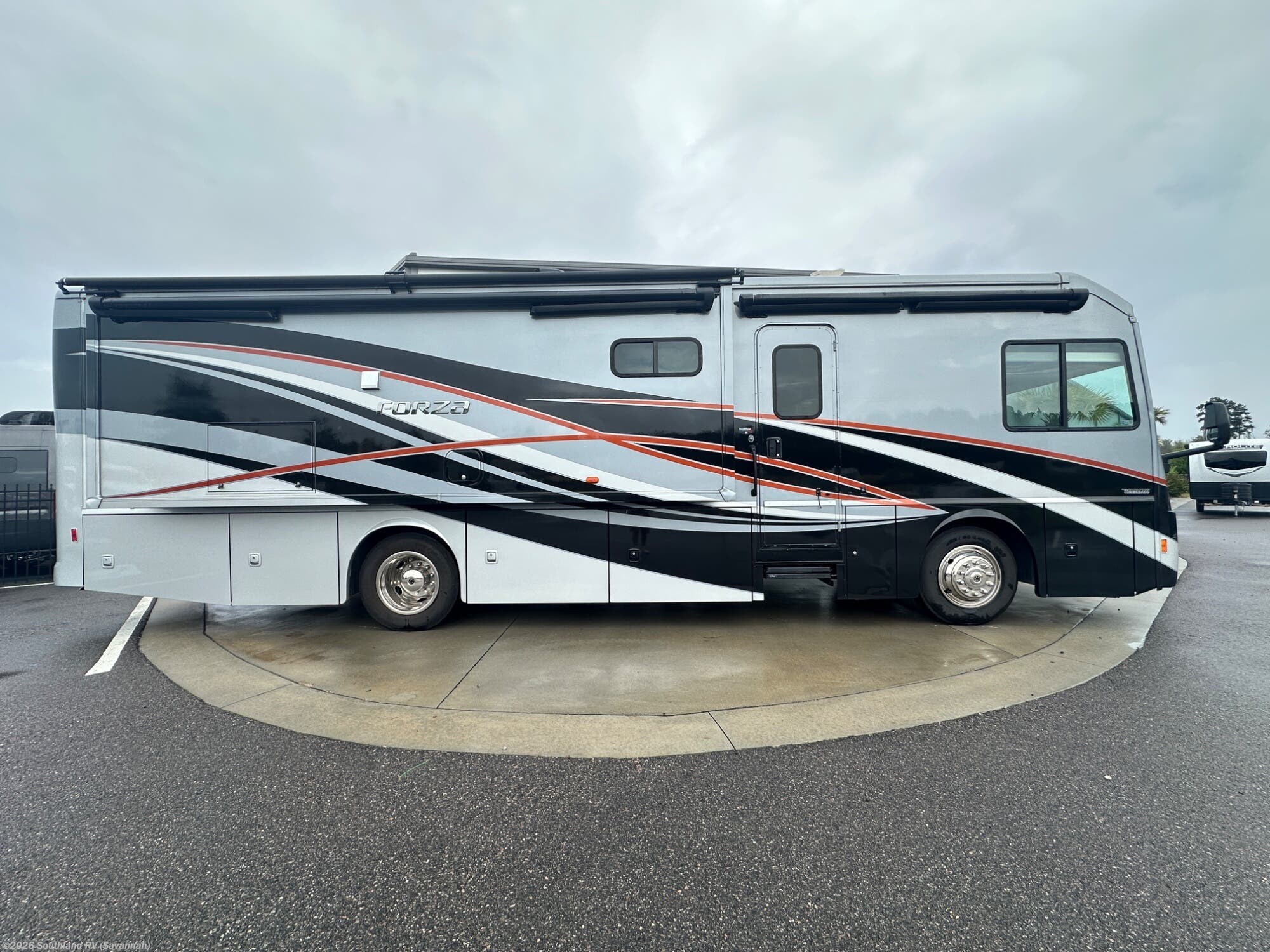 2017 Forza 34T by Winnebago from Southland RV in Savannah, Georgia