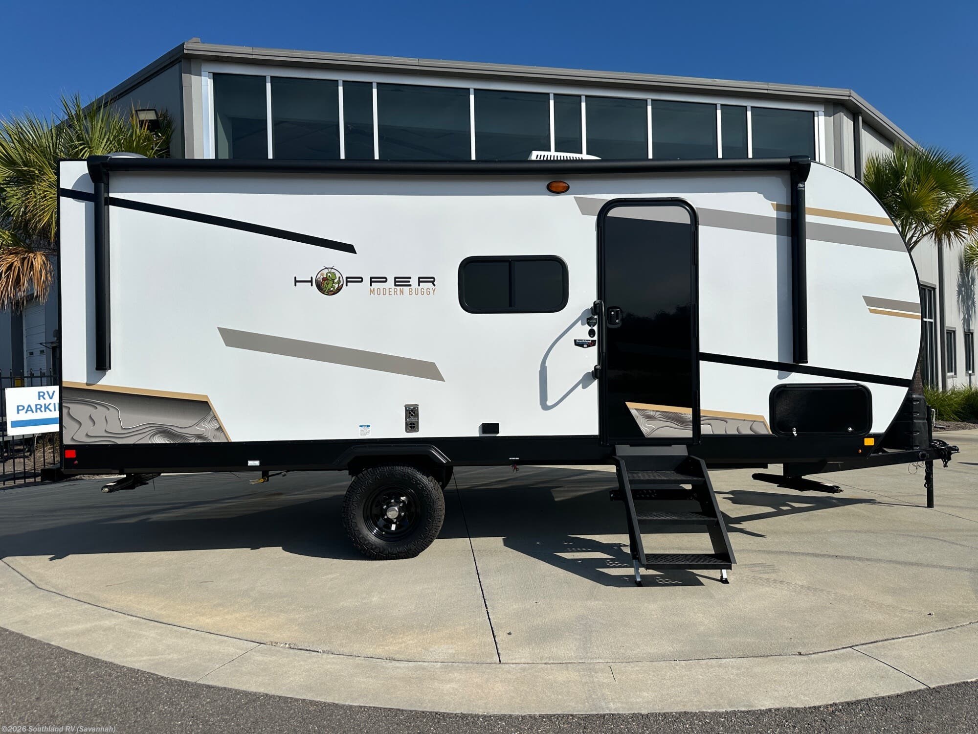 2027 Hopper 3 by Modern Buggy Trailers from Southland RV in Savannah, Georgia
