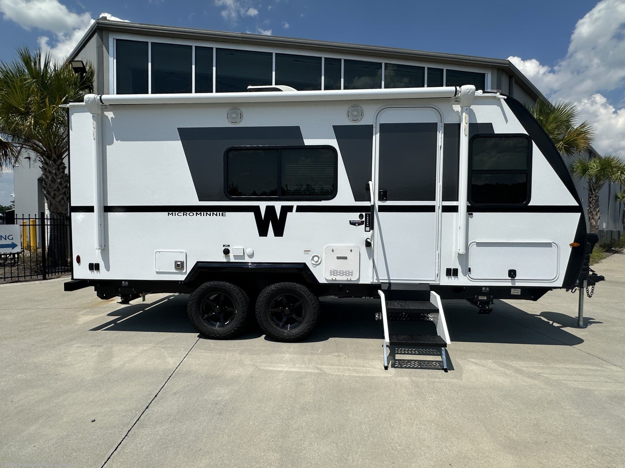 2027 Micro Minnie 1800BH by Winnebago from Southland RV in Savannah, Georgia