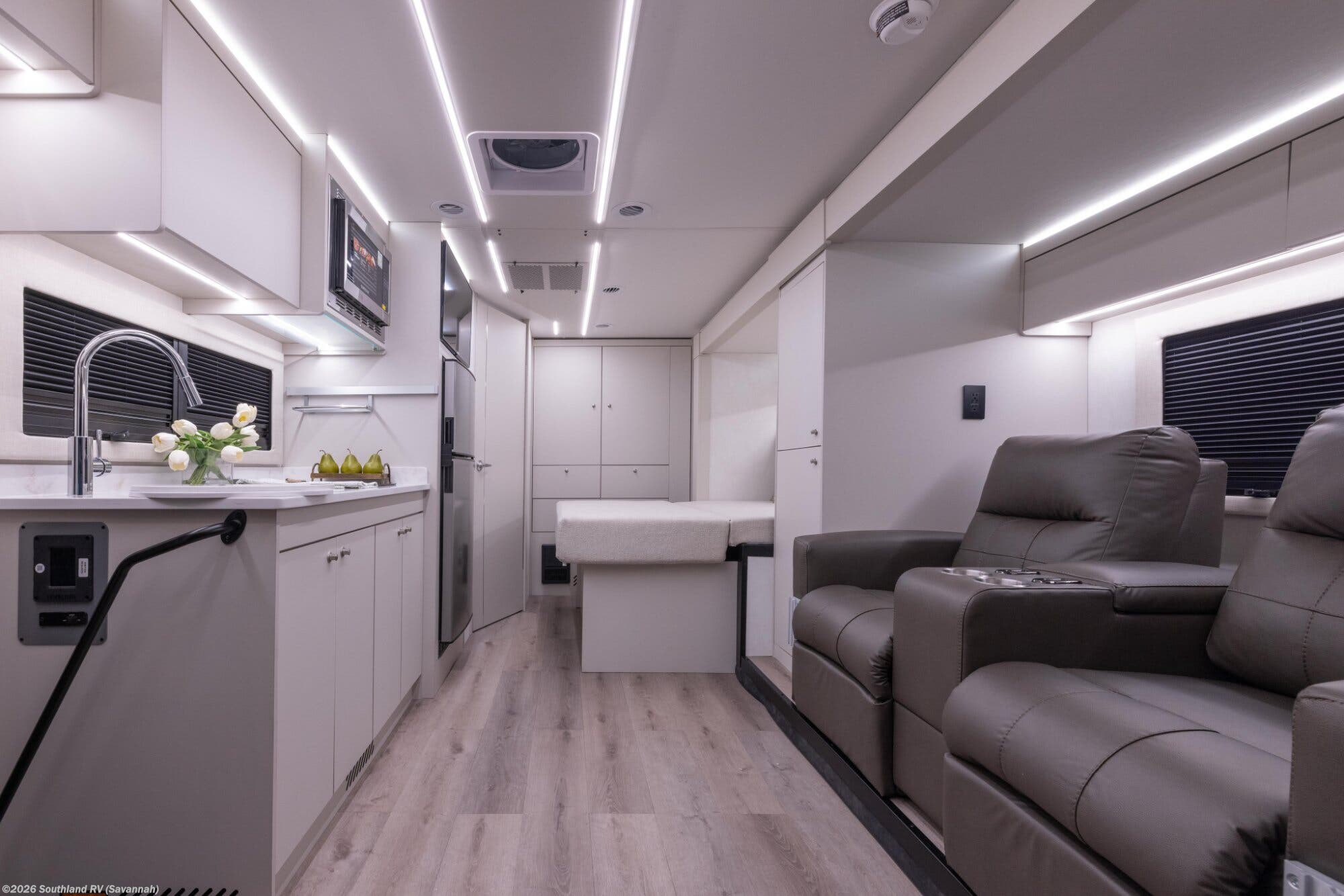 2027 Wayfarer 25PW by Tiffin from Southland RV in Savannah, Georgia