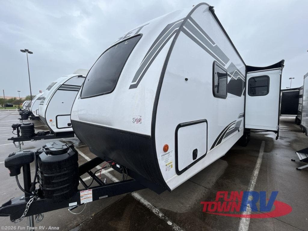 2025 Sunset Trail SS285CK by CrossRoads from Fun Town RV - Anna in Anna, Illinois