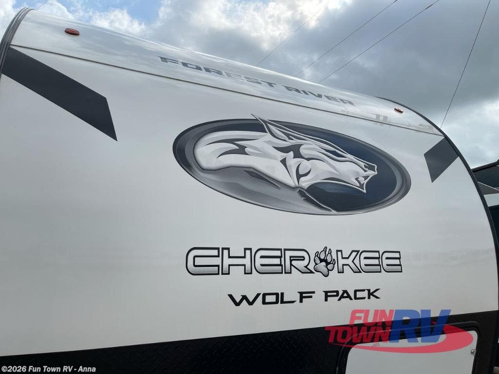 2025 Cherokee Wolf Pack 27-12.5 by Forest River from Fun Town RV - Anna in Anna, Illinois