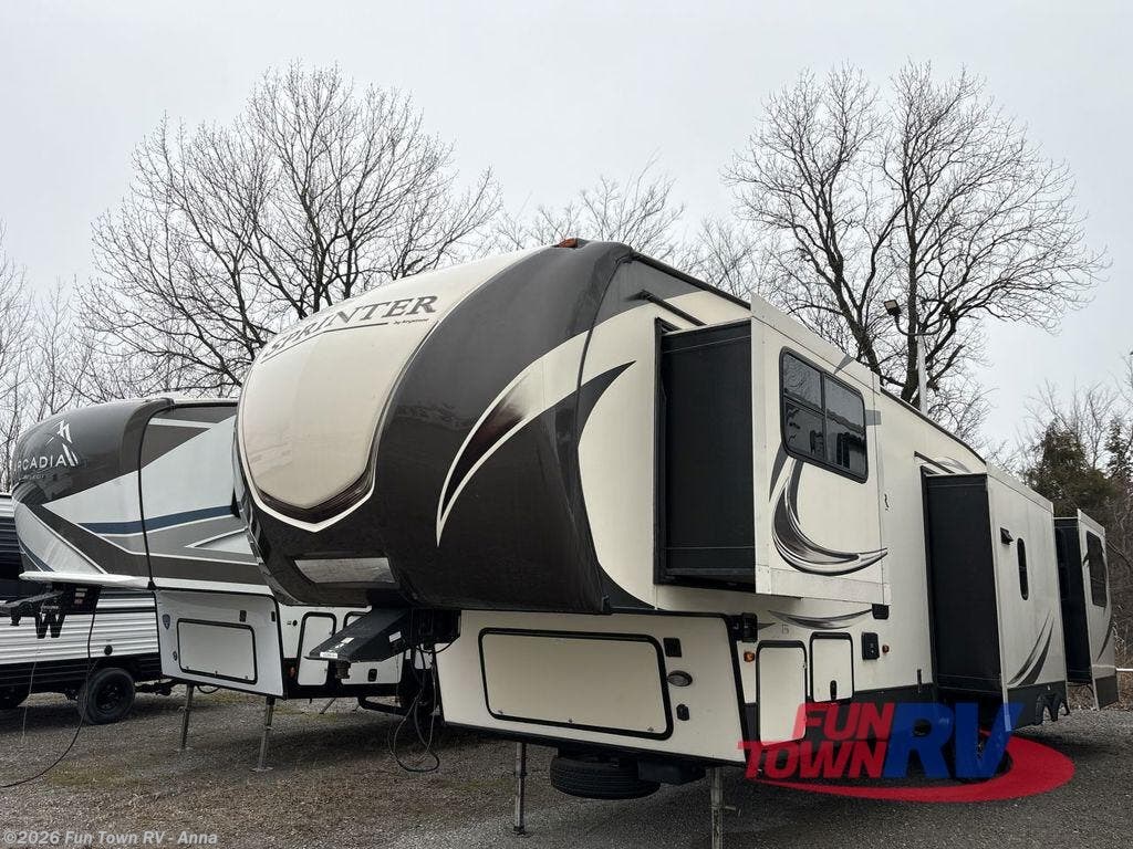 Used 2018 Keystone Sprinter 3530FWDEN available in Anna, Illinois