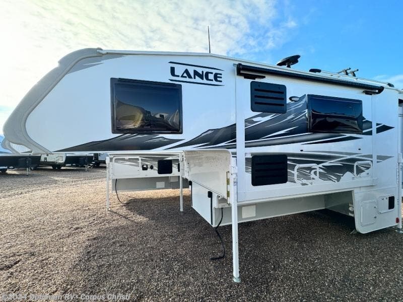 2024 Lance Lance Truck Campers 1172 RV for Sale in Robstown, TX 78380
