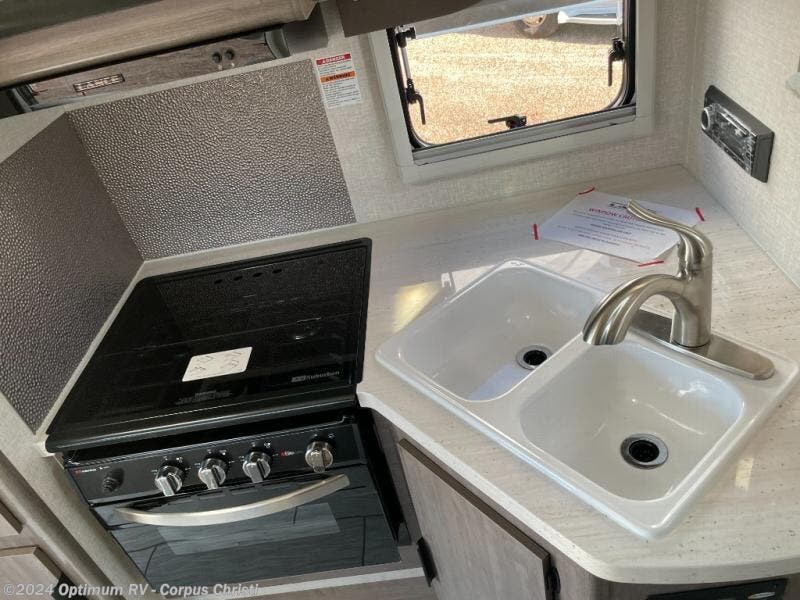 2024 Lance Lance Truck Campers 850 RV for Sale in Robstown, TX 78380