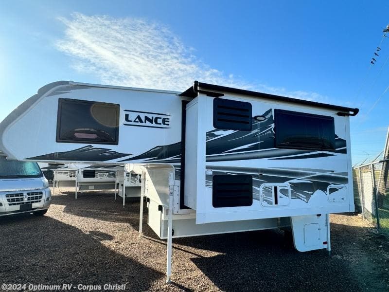 2024 Lance Lance Truck Campers 975 RV for Sale in Robstown, TX 78380