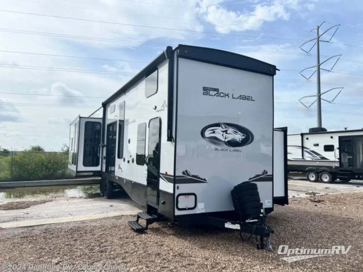 2024 Forest River Timberwolf Black Label 39DLBL RV for Sale in Robstown