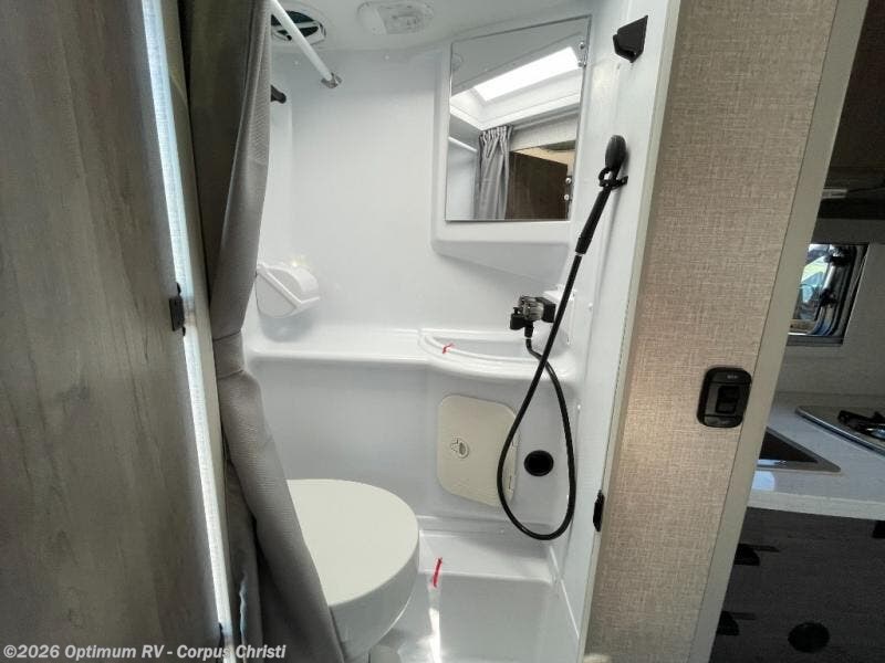 2024 Lance Lance Truck Campers 650 RV for Sale in Robstown, TX 78380