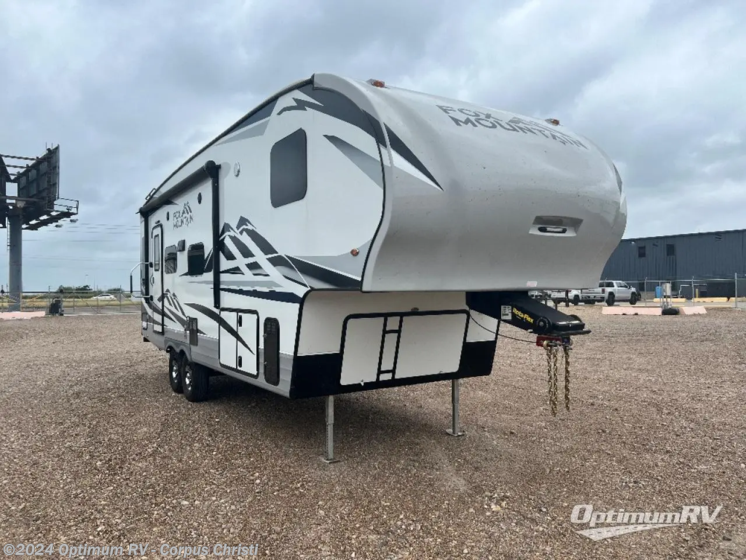 Used 2021 Northwood Fox Mountain 265RDS available in Robstown, Texas