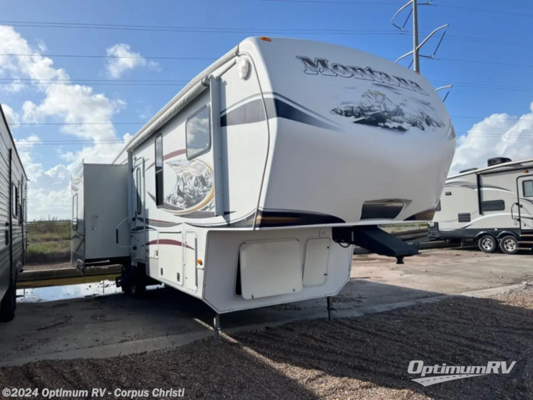 Used 2013 Keystone Montana 3100RL available in Robstown, Texas