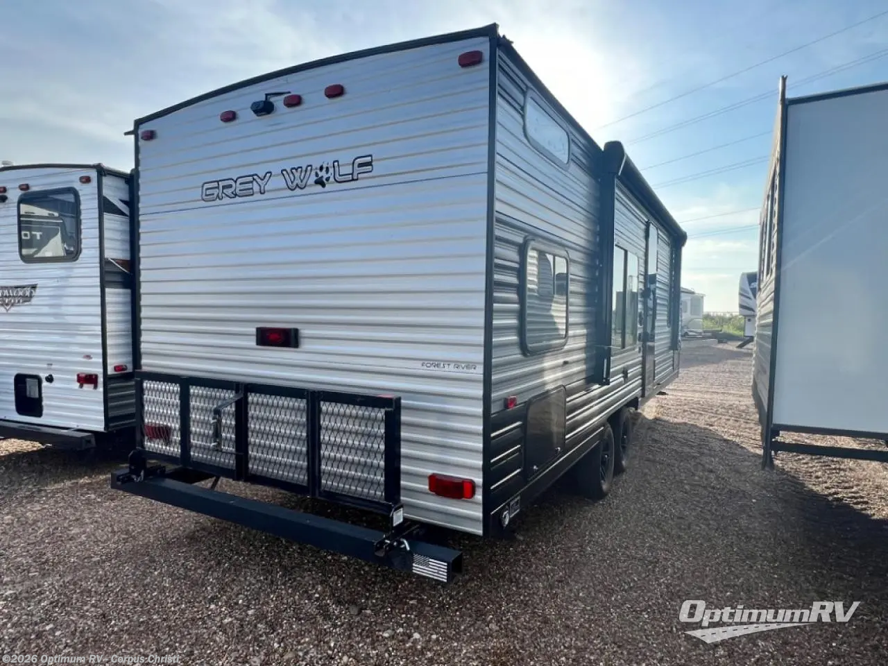 2022 Forest River Cherokee Grey Wolf 26DJSE - Used Travel Trailer For Sale by Optimum RV - Corpus Christi in Robstown, Texas features Awning