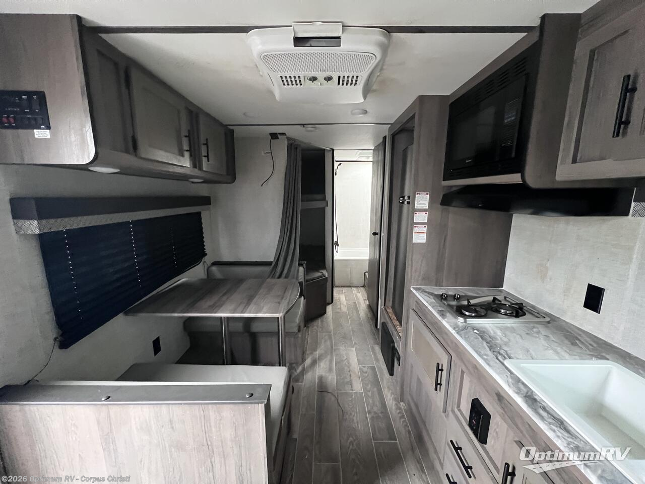 Used 2022 Gulf Stream Kingsport Ultra Lite 248BH available in Robstown, Texas