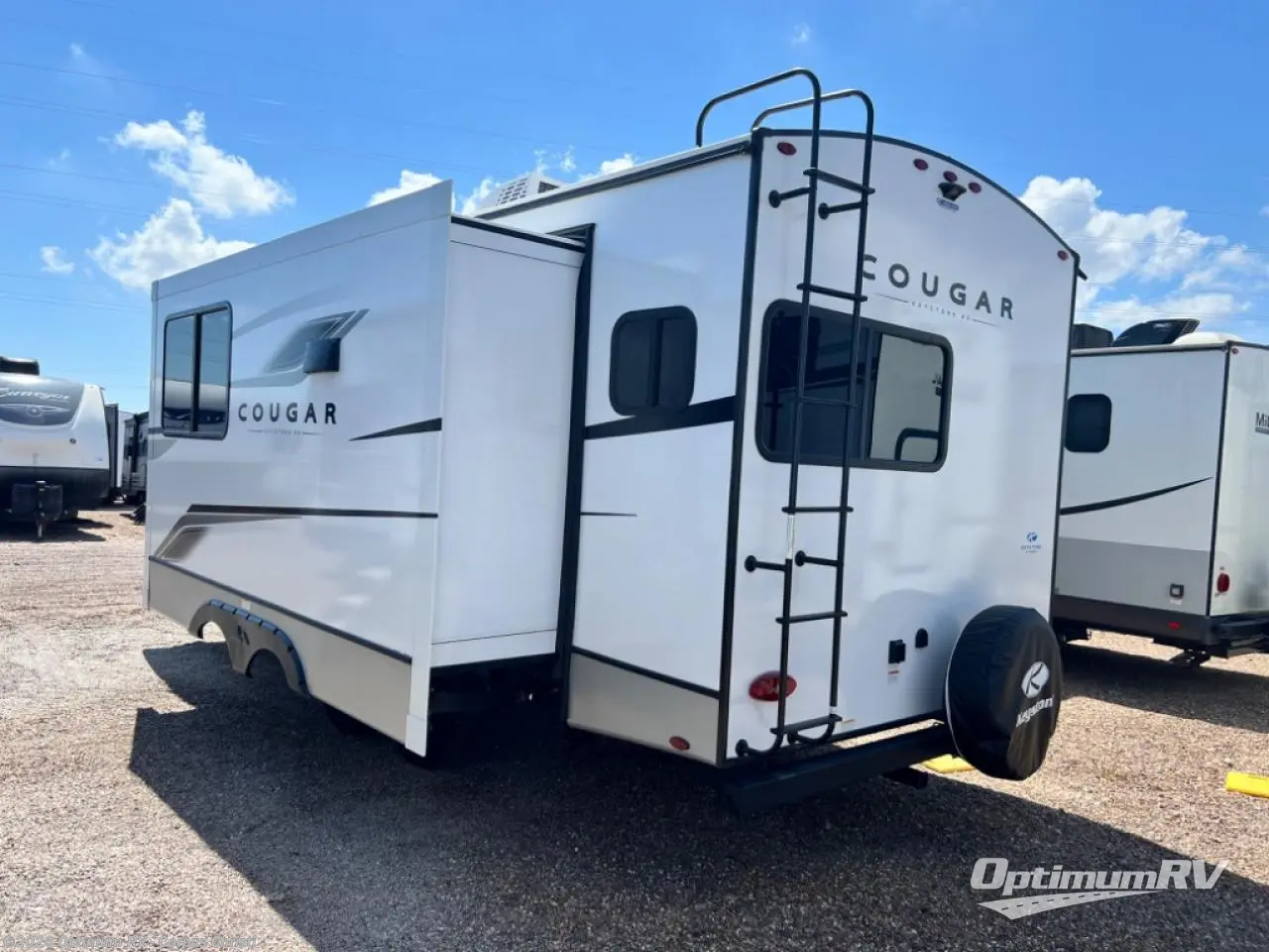 2025 Cougar Half-Ton 22MLS by Keystone from Optimum RV - Corpus Christi in Robstown, Texas