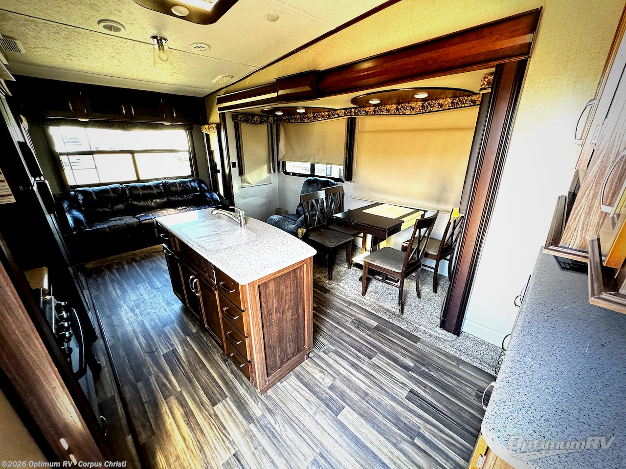 2017 Keystone Montana High Country 305RL - Used Fifth Wheel For Sale by Optimum RV - Corpus Christi in Robstown, Texas features Awning, Slideout