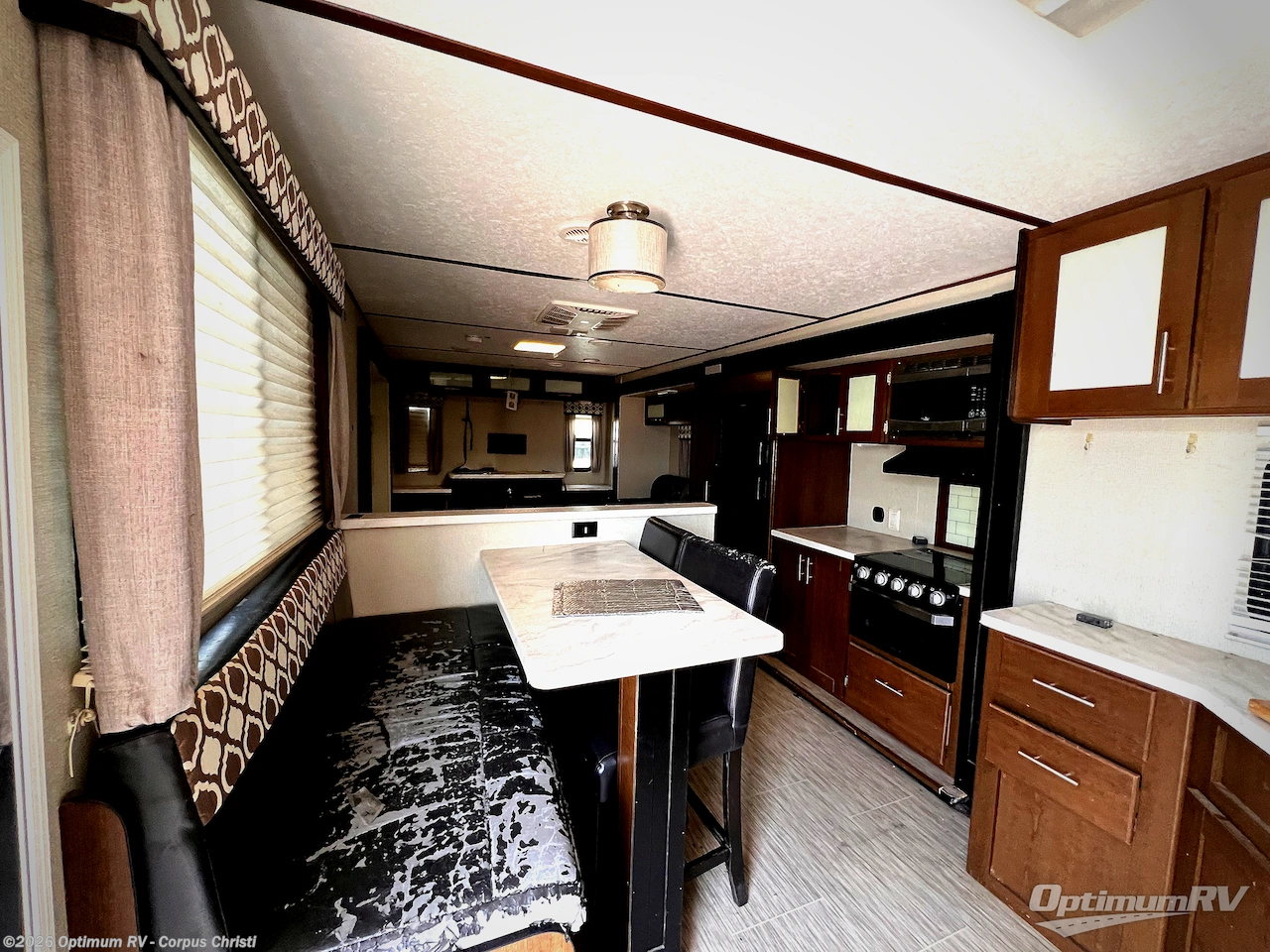 Used 2019 Prime Time Avenger 32DEN available in Robstown, Texas