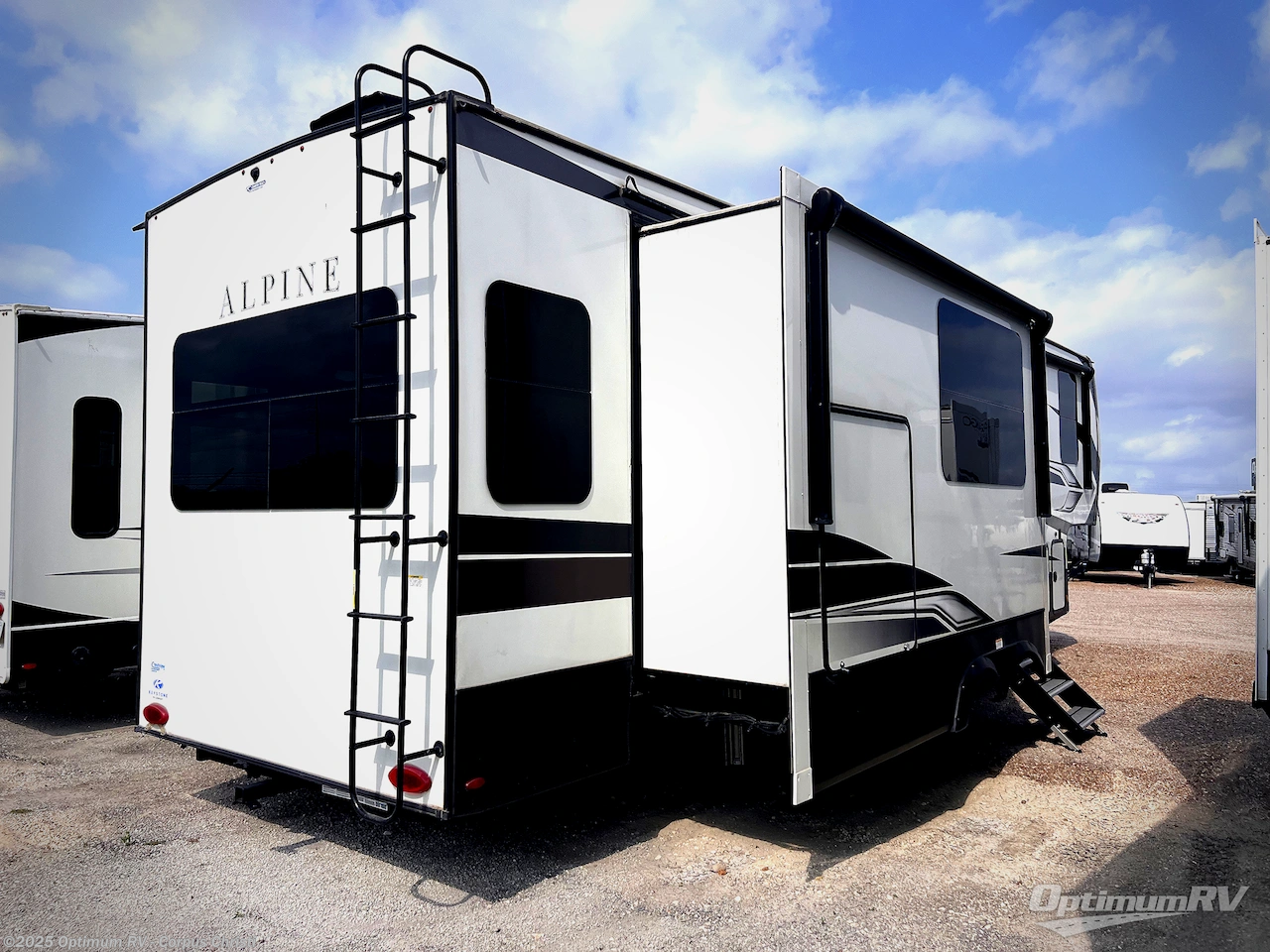 2023 Keystone Alpine 3102RL - Used Fifth Wheel For Sale by Optimum RV - Corpus Christi in Robstown, Texas features Awning, Slideout