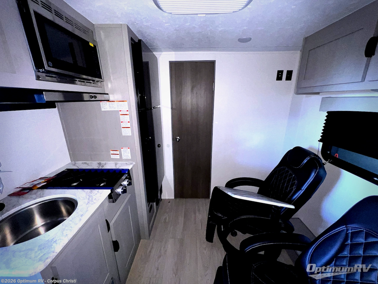 2026 Clipper 4K Series 18FQ by Coachmen from Optimum RV - Corpus Christi in Robstown, Texas