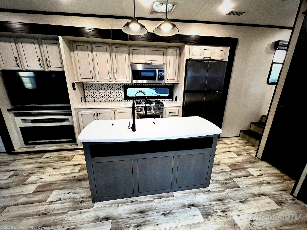 Used 2023 K-Z Durango Gold G383RLQ available in Robstown, Texas