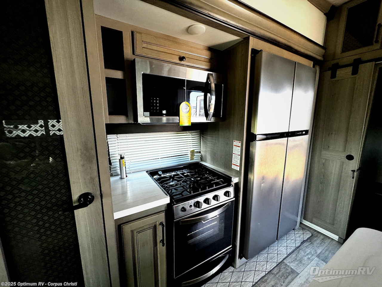 2022 Montana 3855BR by Keystone from Optimum RV - Corpus Christi in Robstown, Texas