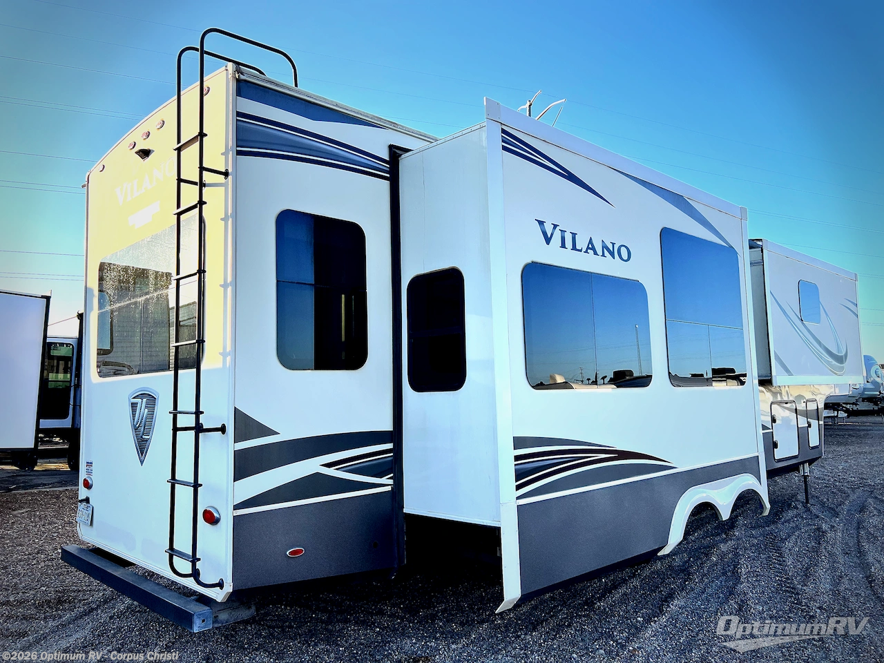 2020 Vanleigh Vilano 370GB - Used Fifth Wheel For Sale by Optimum RV - Corpus Christi in Robstown, Texas features Slideout