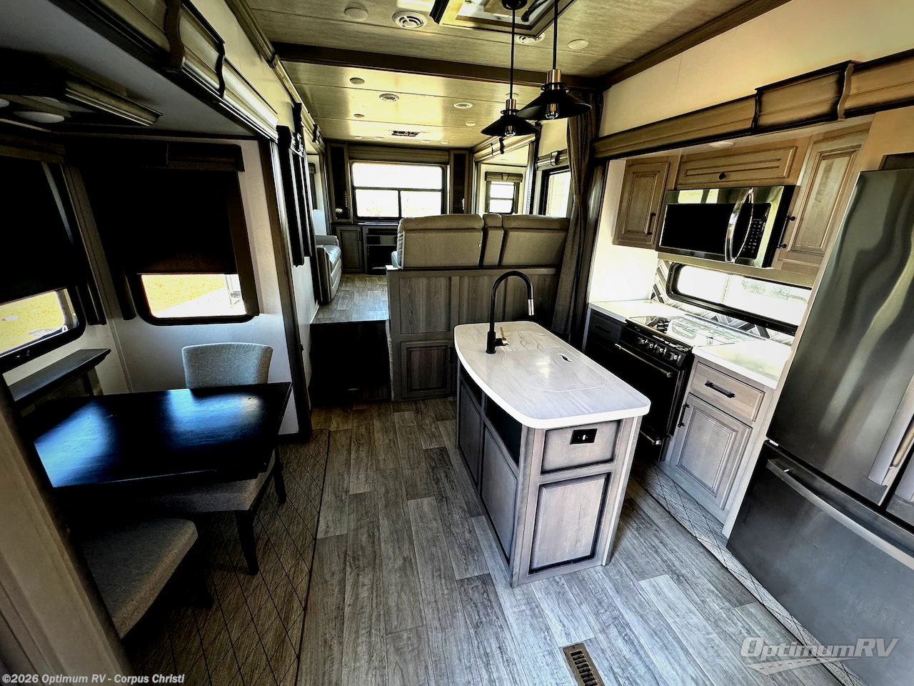 Used 2022 Keystone Montana 3791RD available in Robstown, Texas