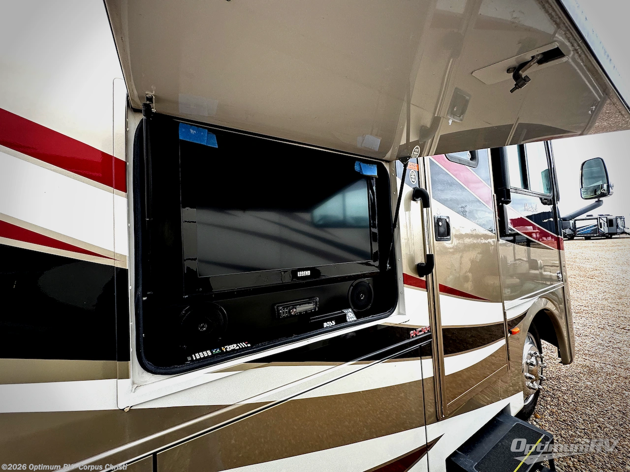 2013 Monaco RV Monarch 33SFD - Used Class A For Sale by Optimum RV - Corpus Christi in Robstown, Texas features Slideout