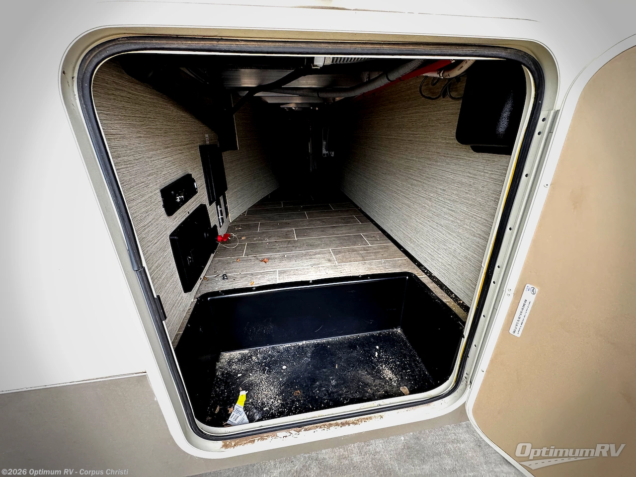 2019 Palomino Columbus 1492 386FK - Used Fifth Wheel For Sale by Optimum RV - Corpus Christi in Robstown, Texas features Slideout, Awning