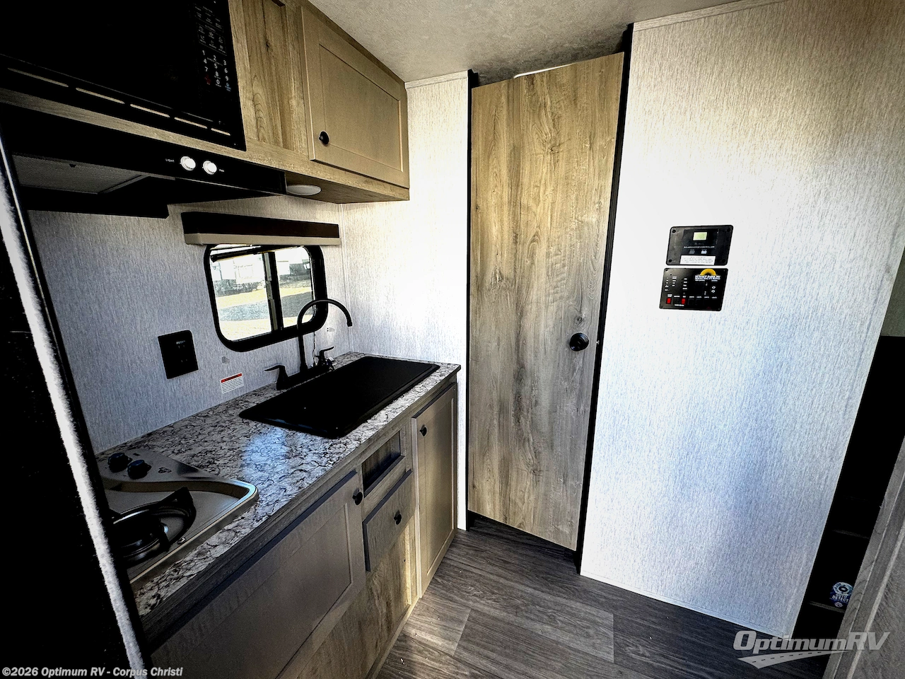 2026 Sunset Park RV Sun Lite LTD 19RK - New Travel Trailer For Sale by Optimum RV - Corpus Christi in Robstown, Texas features Awning