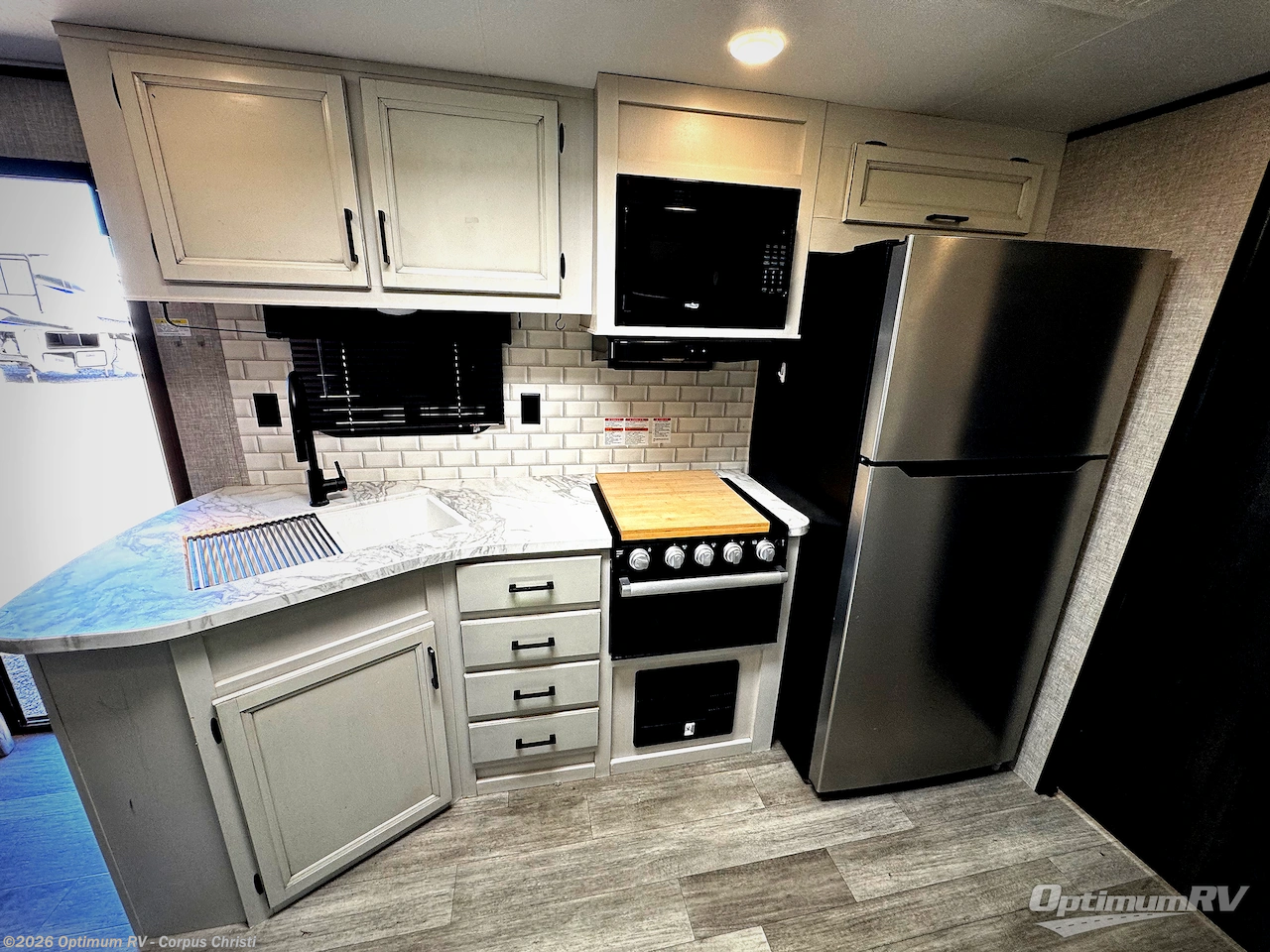 Used 2022 Jayco Jay Flight 38BHDS available in Robstown, Texas