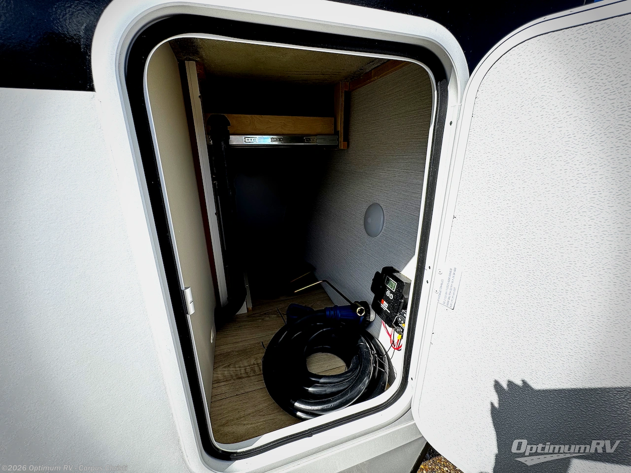 2026 Winnebago Thrive 26FKD - New Travel Trailer For Sale by Optimum RV - Corpus Christi in Robstown, Texas