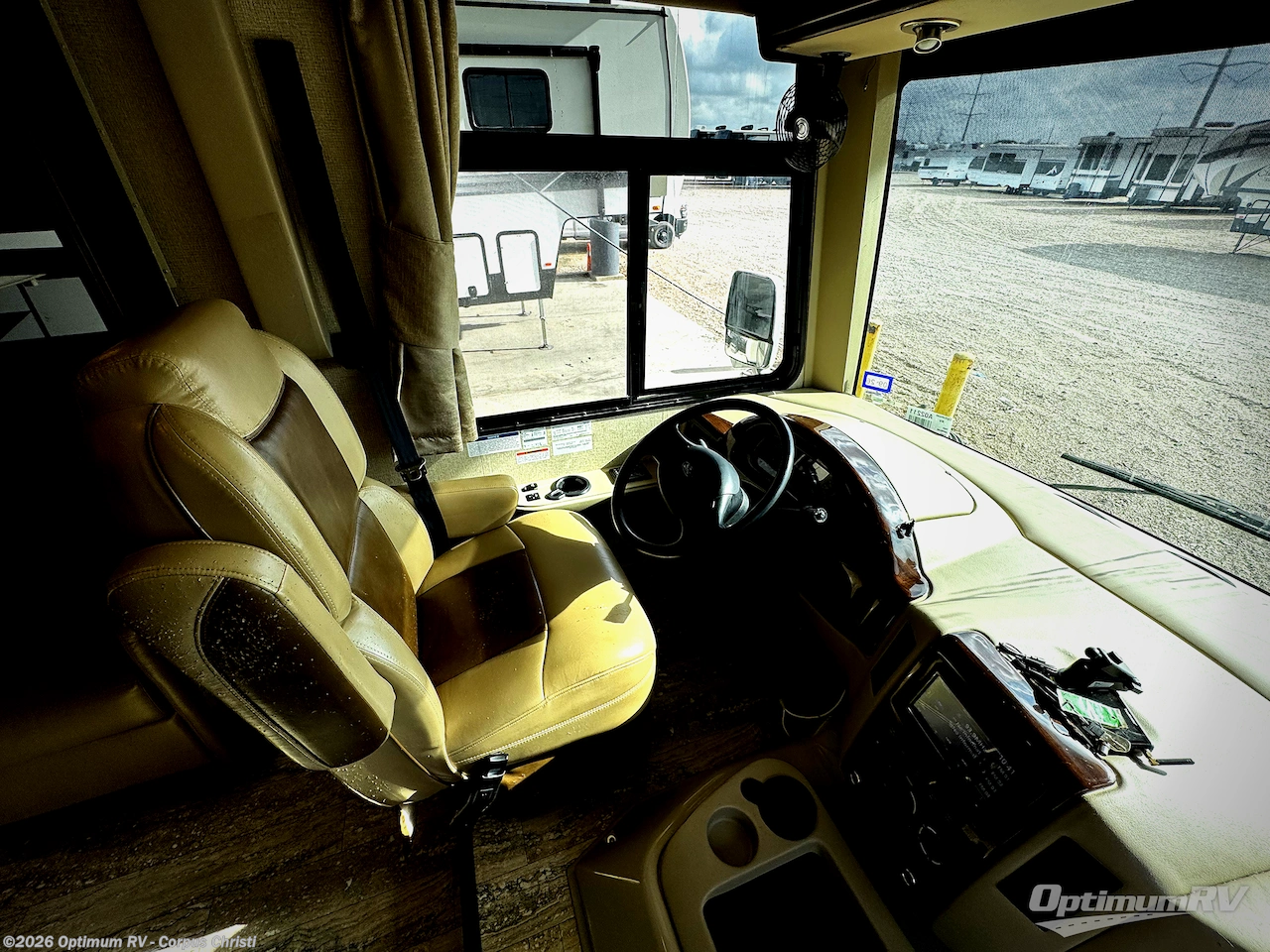 Used 2017 Thor Hurricane 29M available in Robstown, Texas