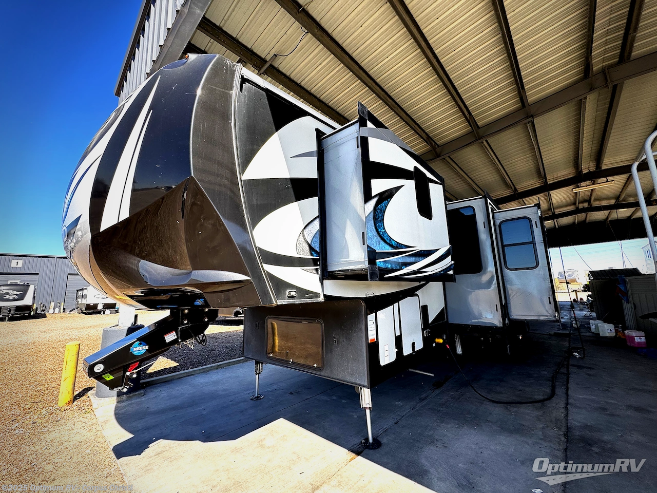 2018 Heartland Cyclone 3611JS - Used Fifth Wheel For Sale by Optimum RV - Corpus Christi in Robstown, Texas features Awning, Slideout