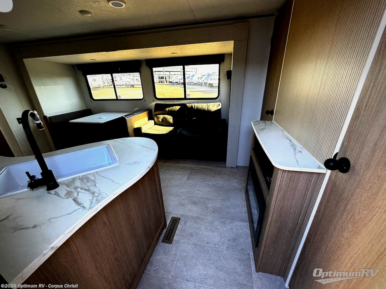 2026 Dutchmen Aspen Trail LE 26BH - New Travel Trailer For Sale by Optimum RV - Corpus Christi in Robstown, Texas features Awning, Slideout