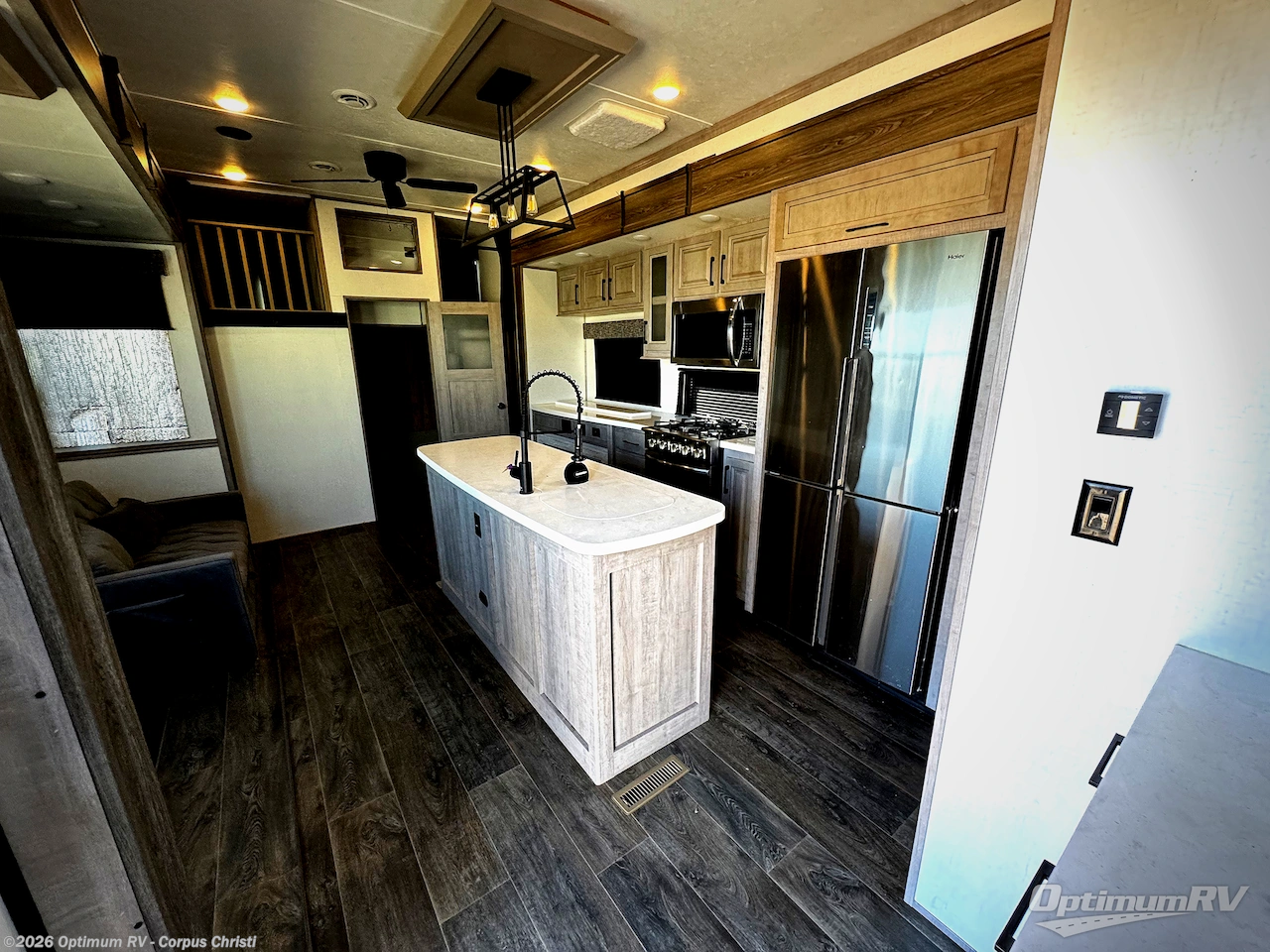 2023 Dutchmen Yukon 412DB - Used Fifth Wheel For Sale by Optimum RV - Corpus Christi in Robstown, Texas features Slideout, Awning