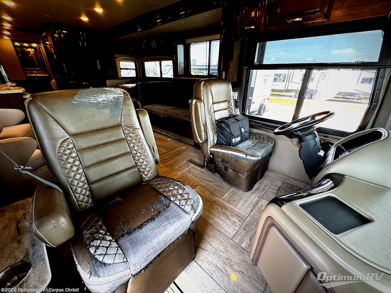 2019 Thor Aria 3901 - Used Class A For Sale by Optimum RV - Corpus Christi in Robstown, Texas features Awning, Slideout