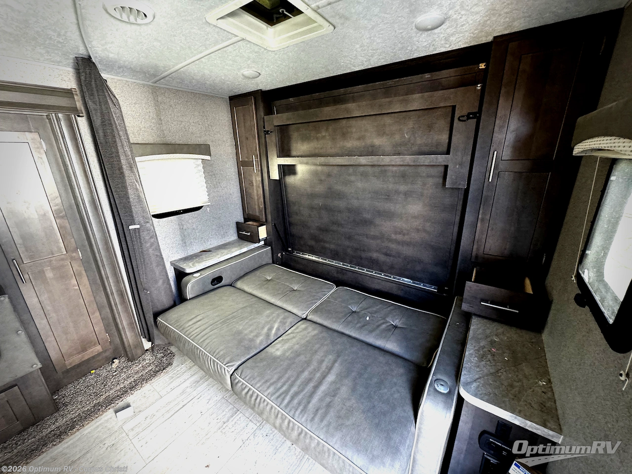 2020 Forest River Rockwood Mini Lite 2104S - Used Travel Trailer For Sale by Optimum RV - Corpus Christi in Robstown, Texas features Awning, Slideout