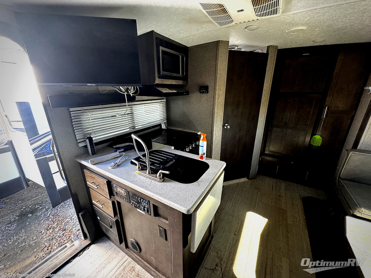 Used 2020 Forest River Rockwood Mini Lite 2104S available in Robstown, Texas