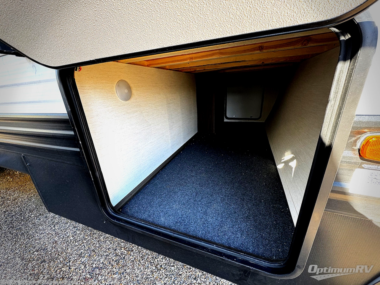 2026 Prime Time Avenger 26DBS - New Travel Trailer For Sale by Optimum RV - Corpus Christi in Robstown, Texas features Slideout, Awning