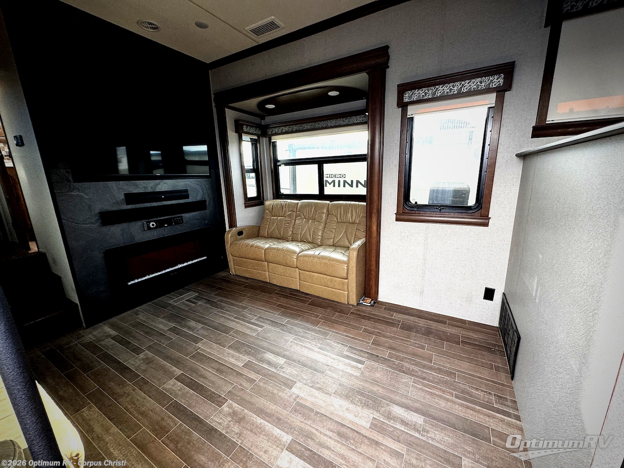 2019 Forest River RiverStone 39FKTH - Used Fifth Wheel For Sale by Optimum RV - Corpus Christi in Robstown, Texas features Slideout, Awning