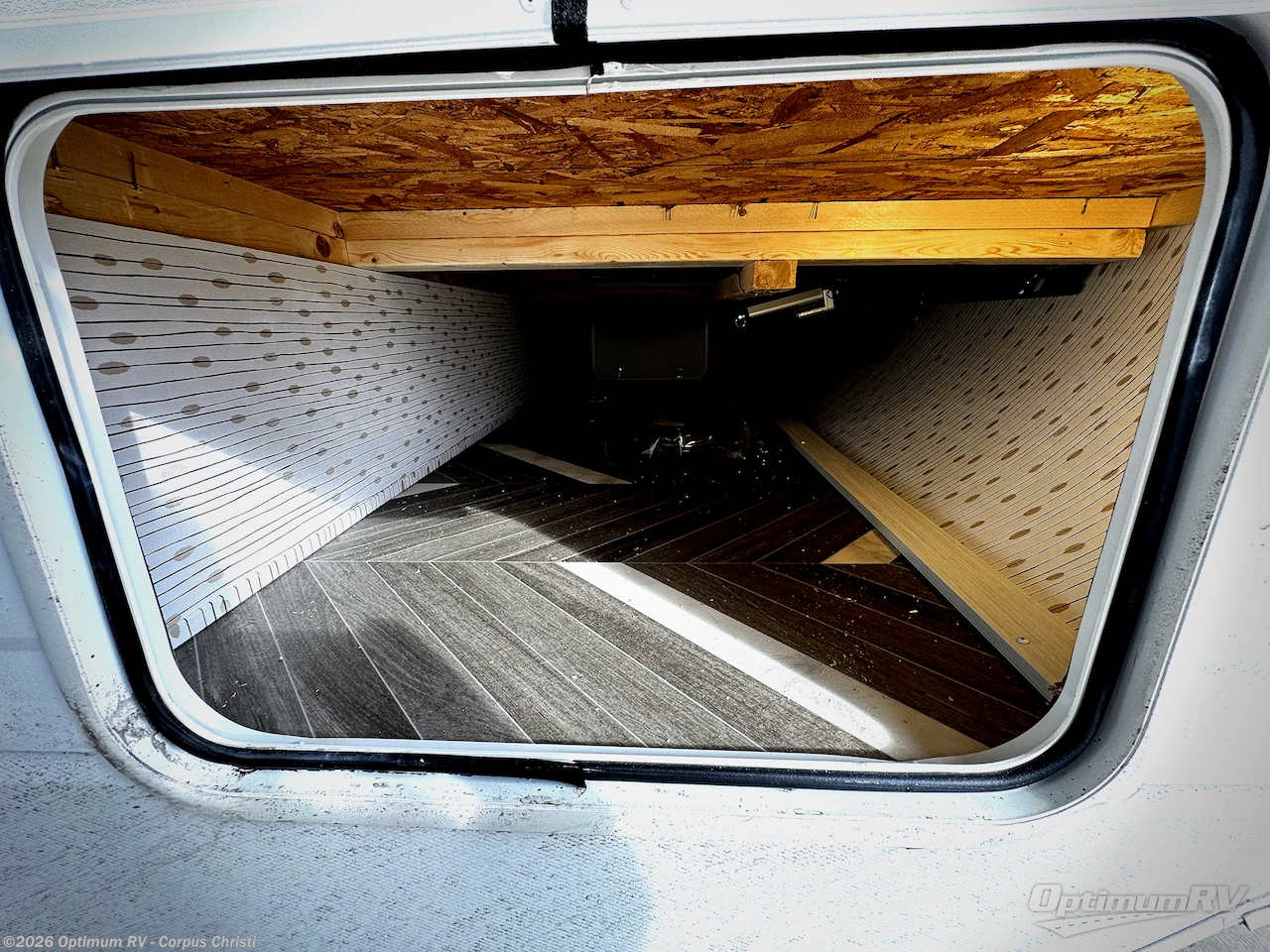 2026 Forest River Ozark 2890BHK - New Travel Trailer For Sale by Optimum RV - Corpus Christi in Robstown, Texas features Awning, Slideout