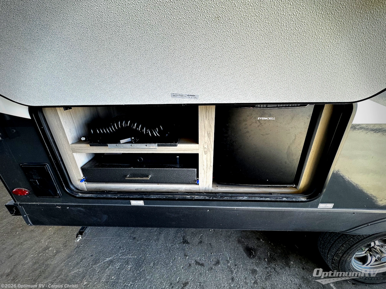 2024 Forest River Flagstaff Micro Lite 25BRDS - Used Travel Trailer For Sale by Optimum RV - Corpus Christi in Robstown, Texas features Awning, Slideout